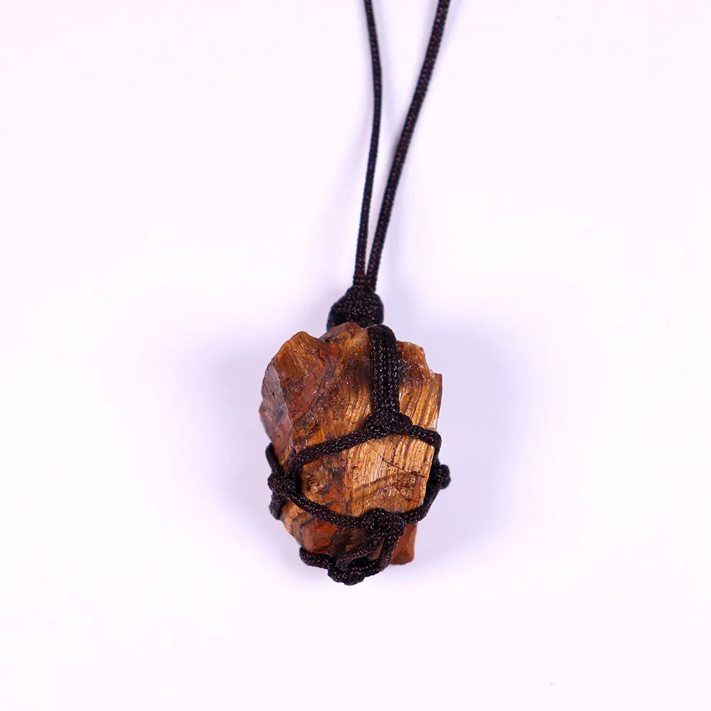 Crystal Pendant Necklace For Attracting Love & Prosperity - MysticPavilion