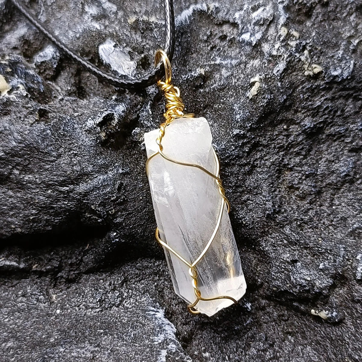 11 Healing Crystals Set For Healing & Pursuing New Love - MysticPavilion