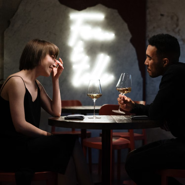 From Friends to Dating: How to Know If It’s More Than Friendship