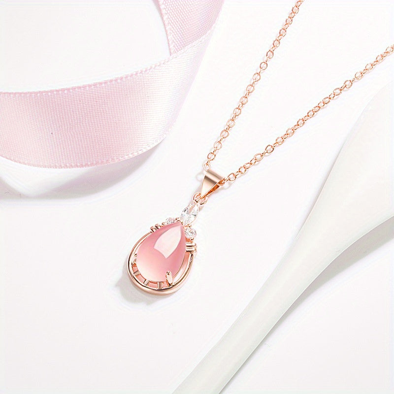 Temperamental Necklace - Drop-Shaped Pink Rose Quartz Pendant with Simple O-Shaped Clavicle Chain