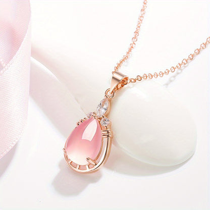 Temperamental Necklace - Drop-Shaped Pink Rose Quartz Pendant with Simple O-Shaped Clavicle Chain