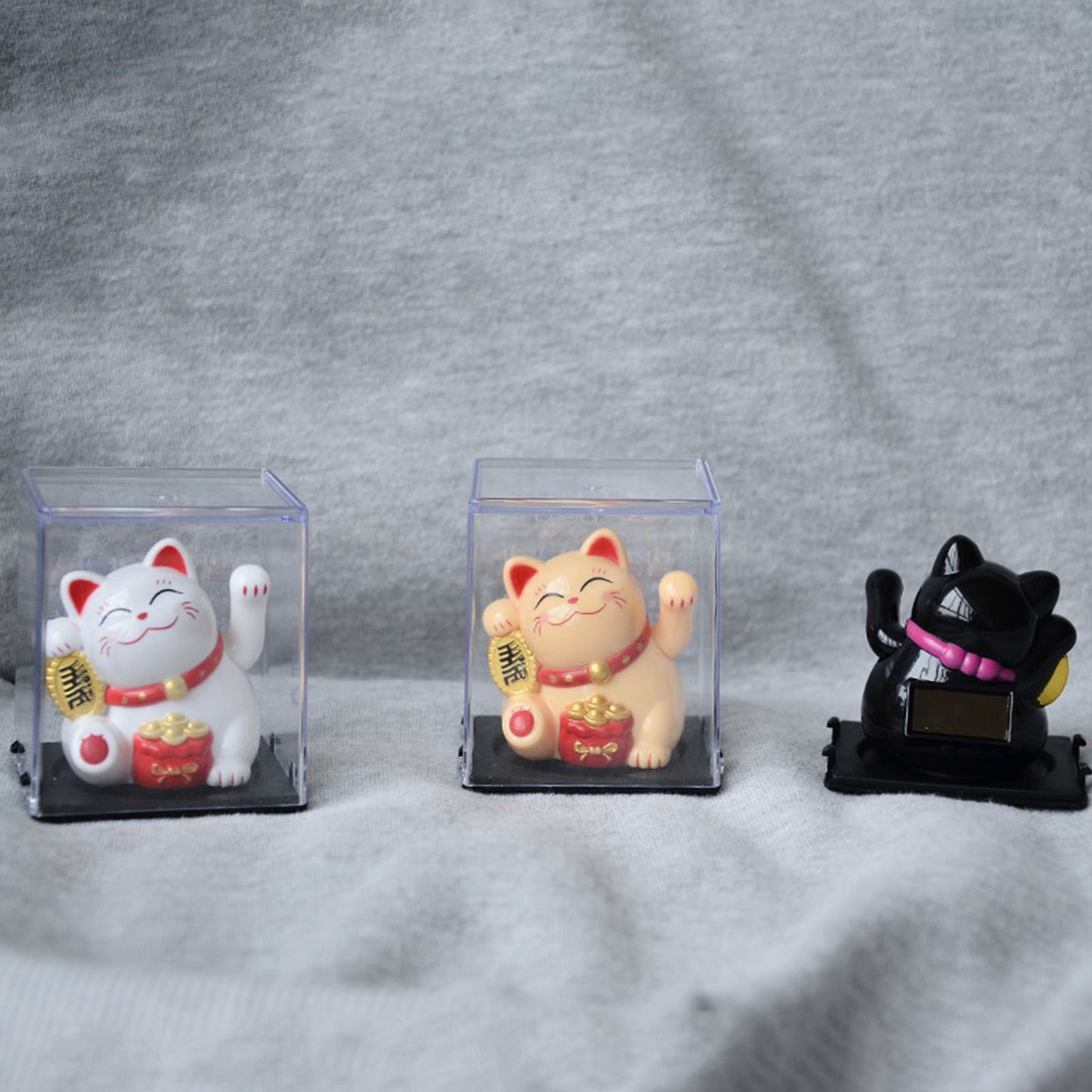 Solar-Powered Lucky Cat | Feng Shui Wealth Beckoning Figurine for Positive Home Energy
